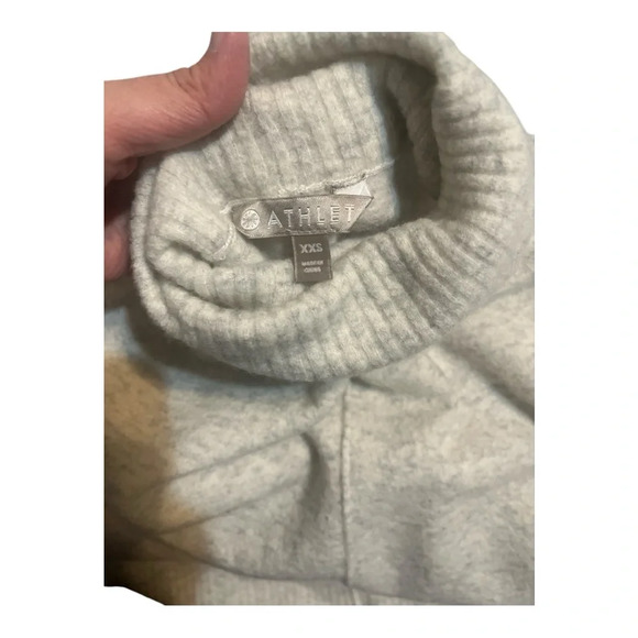 Athleta Wool Blend Turtleneck Pullover - Picture 4 of 6